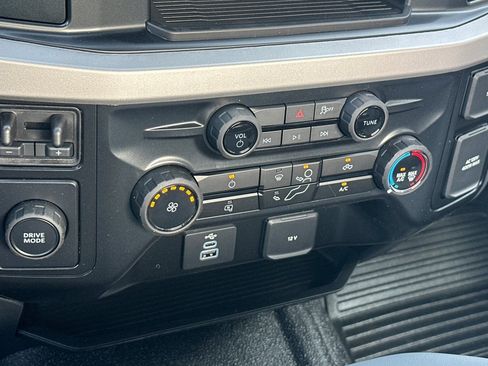 New 2026 Ford F250 XL w/ XL Chrome Package image 18