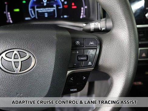 Used 2025 Toyota Camry LE FWD image 3