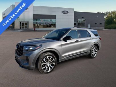 Used 2025 Ford Explorer ST-Line