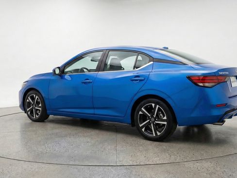 Used 2025 Nissan Sentra SV FWD image 6