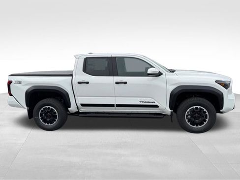 New 2026 Toyota Tacoma TRD Off-Road image 5