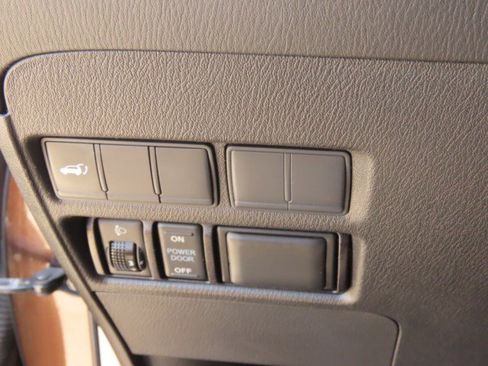 Used 2018 Nissan Armada SL RWD image 26