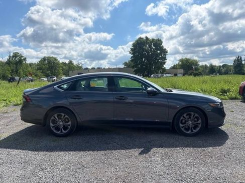 Used 2023 Honda Accord EX image 1