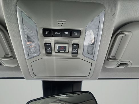 Used 2020 Toyota RAV4 XLE Premium FWD image 21