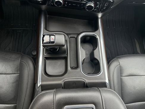 Used 2022 GMC Sierra 1500 SLT w/ SLT Convenience Package image 11