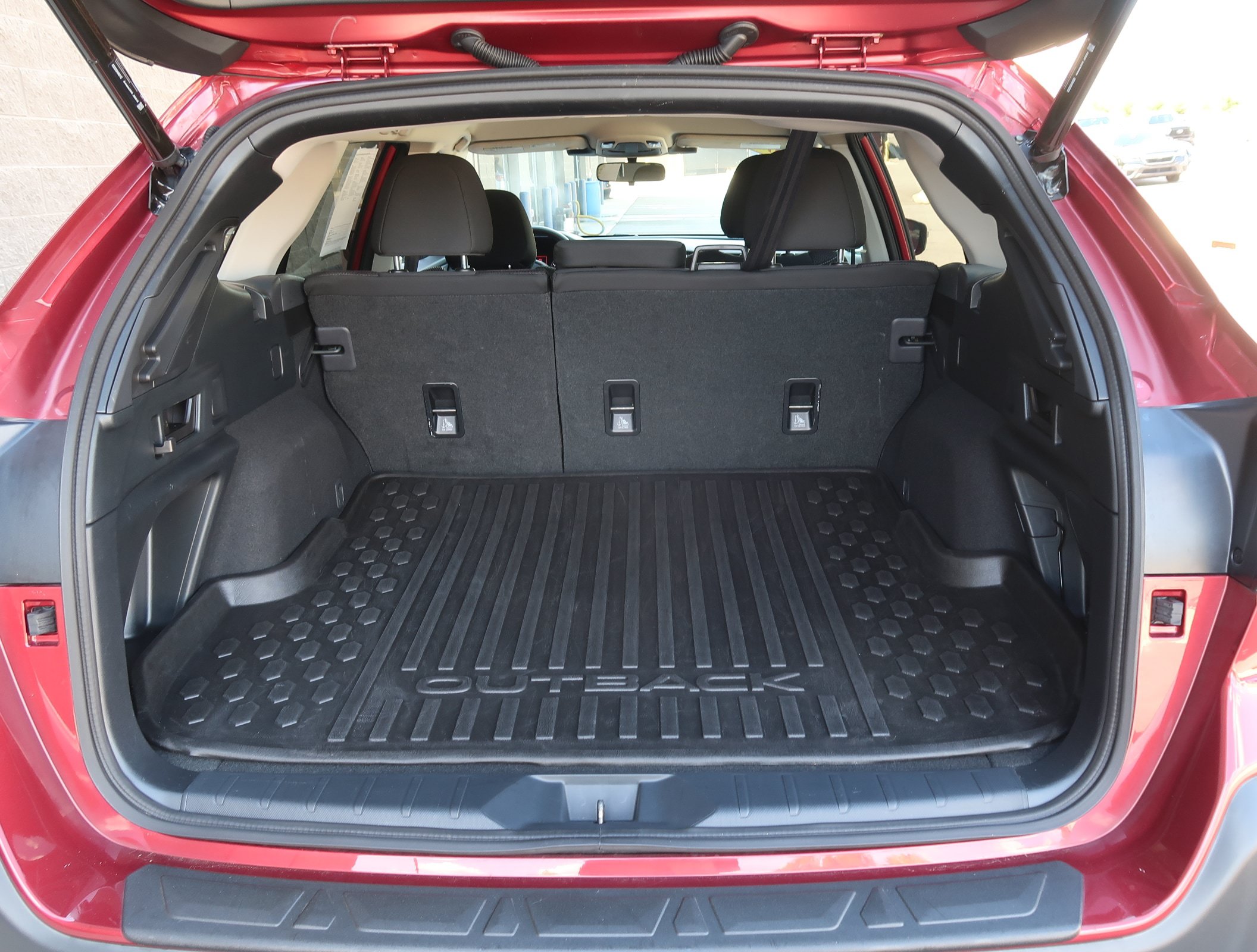 Certified 2025 Subaru Outback Premium AWD/4WD image 34