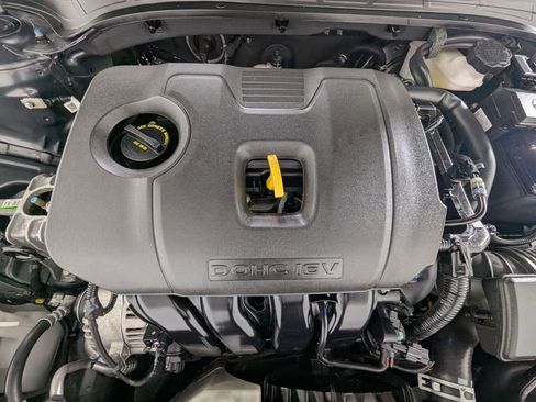 Used 2024 Kia Forte LXS w/ LXS Technology Package FWD image 10