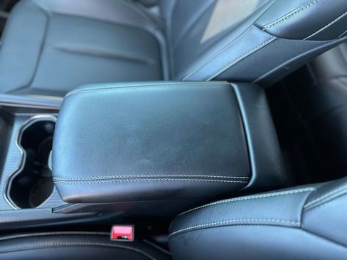 New 2025 Jeep Grand Cherokee Limited w/ Trailer Tow Package image 23