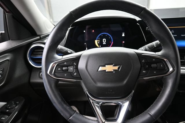 Used 2025 Chevrolet Trax LT w/ Driver Confidence Package FWD image 8