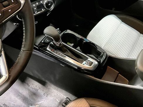 Used 2025 Chevrolet Trax LT w/ Driver Confidence Package image 16