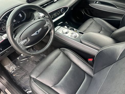 Used 2022 Genesis GV70 2.5T w/ Advanced Package image 10