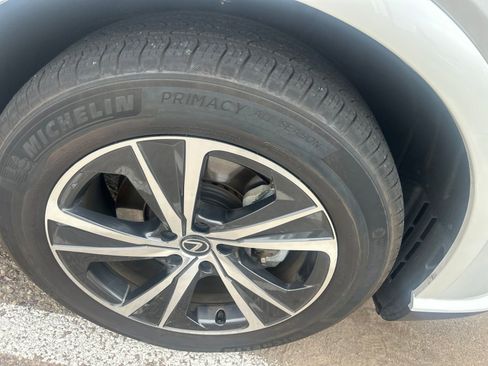Used 2023 Lexus RX 350h w/ Accessory Package (Z1) AWD/4WD image 11