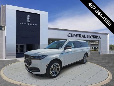 New 2026 Lincoln Navigator L Reserve AWD/4WD image 8