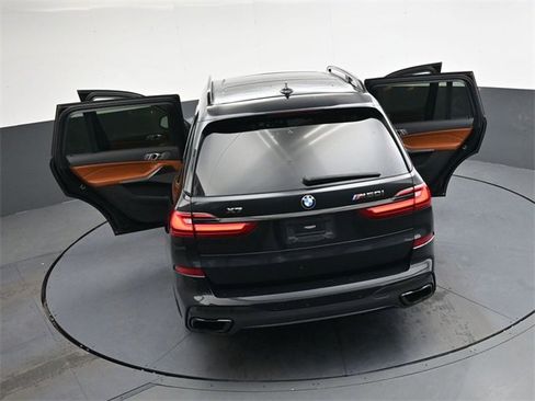 Used 2021 BMW X7 M50i image 35