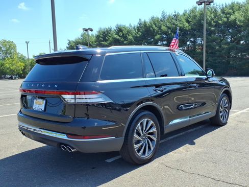 Used 2026 Lincoln Aviator AWD image 6
