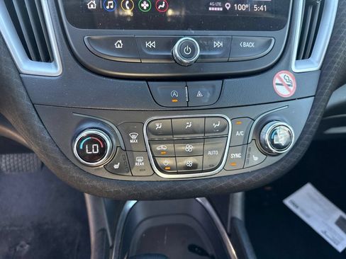 Used 2023 Chevrolet Malibu LT FWD image 14