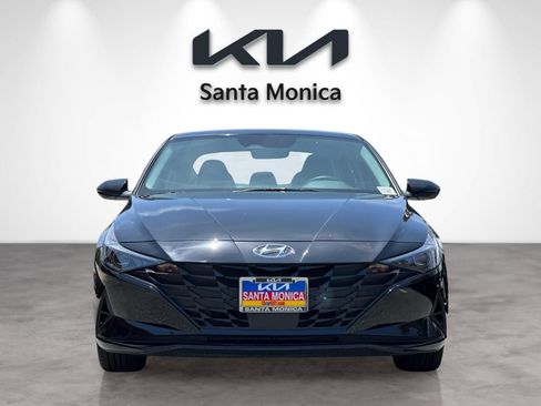 Used 2023 Hyundai Elantra SEL w/ Convenience Package FWD image 9