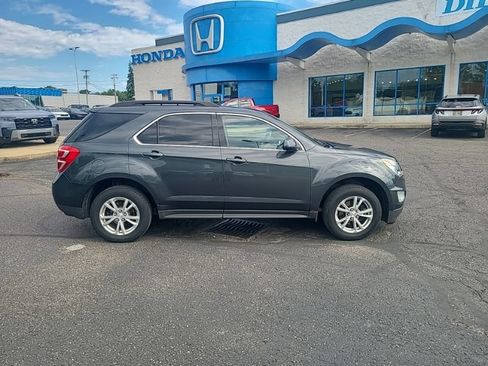 Used 2017 Chevrolet Equinox LT FWD image 6