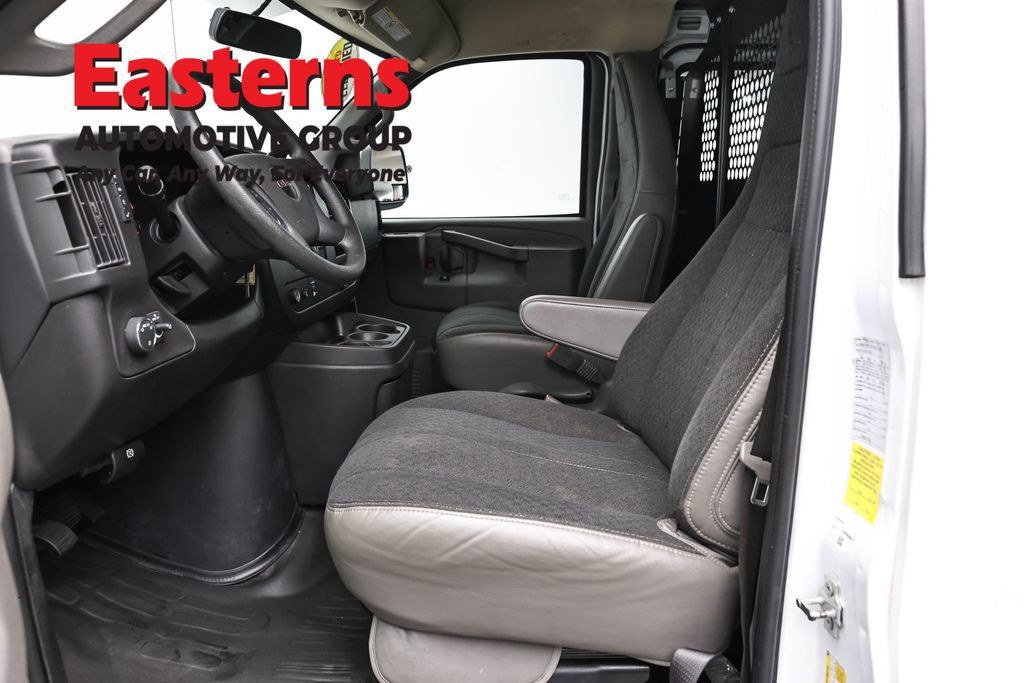 Used 2024 GMC Savana 2500 w/ Driver Convenience Package RWD image 15