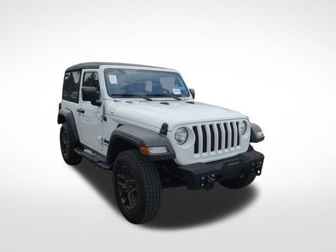 Used 2022 Jeep Wrangler Sport AWD/4WD image 8
