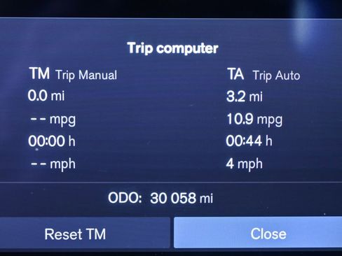 Used 2023 Volvo XC60 B5 Core w/ Climate Package image 13