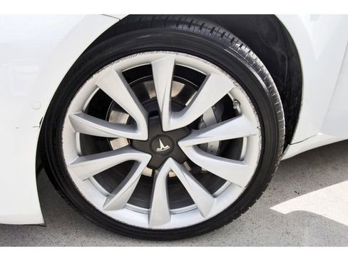 Used 2019 Tesla Model 3 Long Range RWD image 26