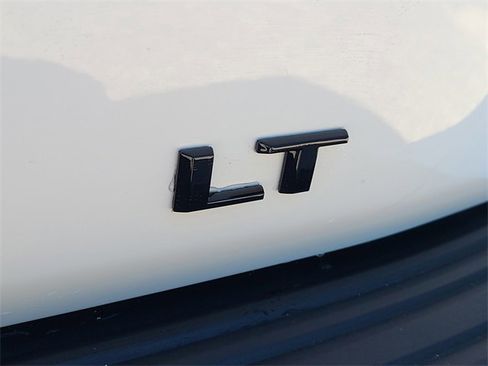 New 2026 Chevrolet Suburban LT w/ Comfort Package image 10