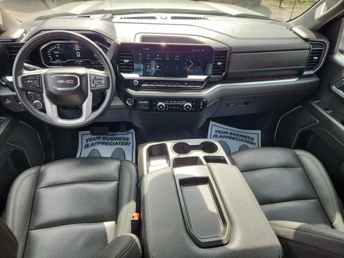 Used 2025 GMC Sierra 1500 SLT image 34