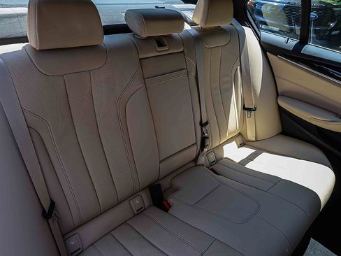 Used 2023 BMW 540i xDrive w/ Premium Package AWD/4WD image 24