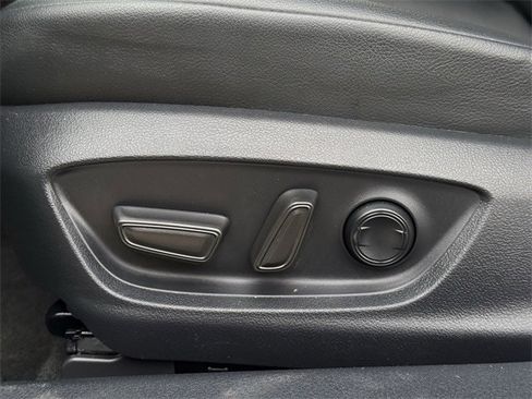 Used 2022 Toyota Corolla LE image 26