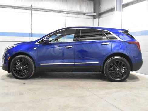 Certified 2025 Cadillac XT5 Premium Luxury w/ LPO, Floor Liner Package FWD image 24