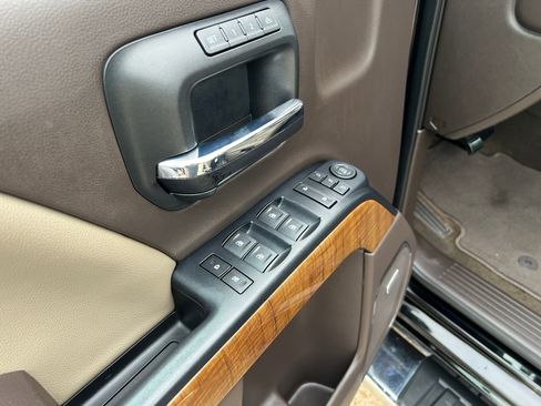 Used 2018 GMC Sierra 1500 SLT image 12