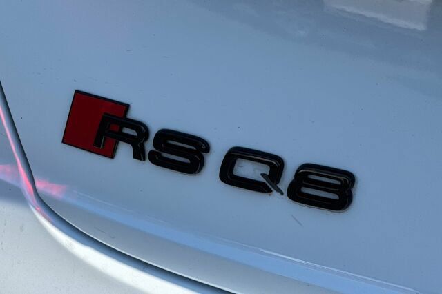 Used 2021 Audi RS Q8 w/ Carbon Optic Package AWD/4WD image 27