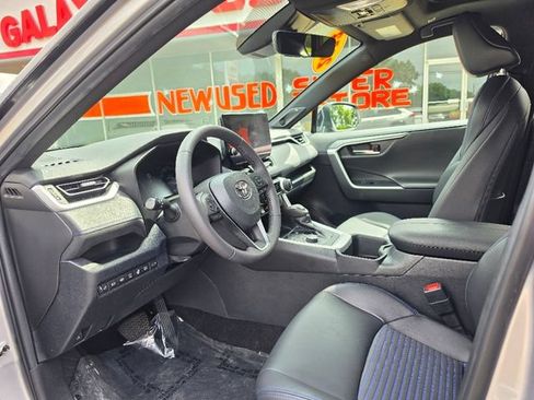 Used 2023 Toyota RAV4 XSE AWD/4WD image 20