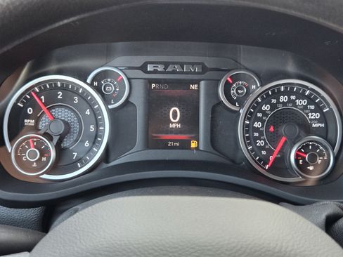 New 2026 RAM 2500 Tradesman AWD/4WD image 11