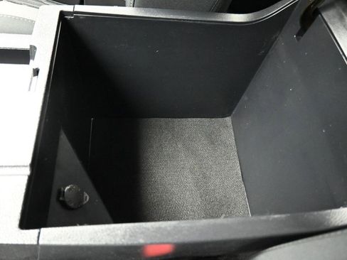 Used 2020 Toyota Tundra SR5 w/ SR5 Upgrade Package image 22