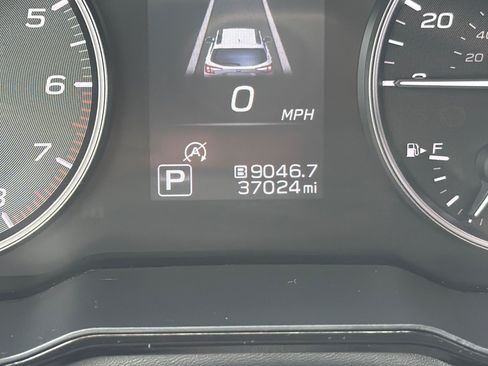 Used 2025 Subaru Outback Premium AWD/4WD image 27