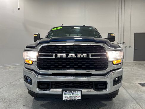 Used 2024 RAM 2500 Big Horn w/ Level 2 Equipment Group image 3