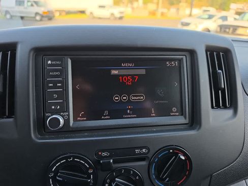 Used 2020 Nissan NV200 S FWD image 18