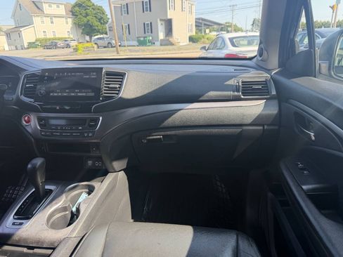 Used 2019 Honda Pilot EX-L image 33
