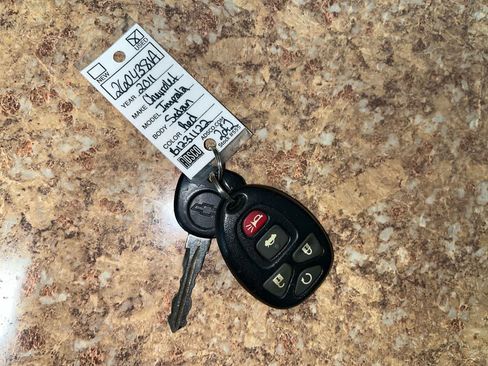 Used 2011 Chevrolet Impala LT w/ Luxury Edition Package FWD image 22