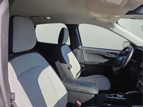 Used 2023 Ford Escape Active image 14