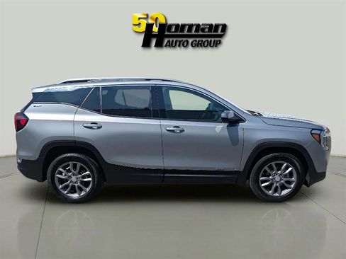 Used 2024 GMC Terrain SLT image 6