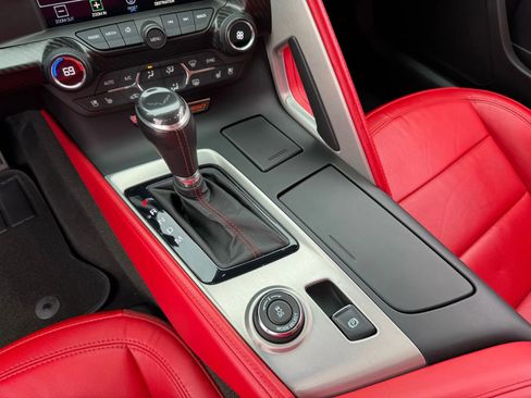 Used 2016 Chevrolet Corvette Z06 w/ 3LZ Preferred Equipment Group image 42