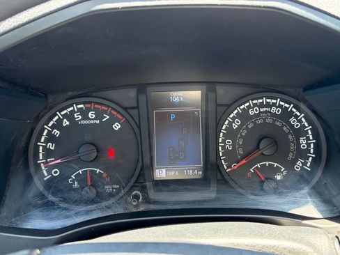 Used 2018 Toyota Tacoma SR w/ SR Convenience Package AWD/4WD image 12