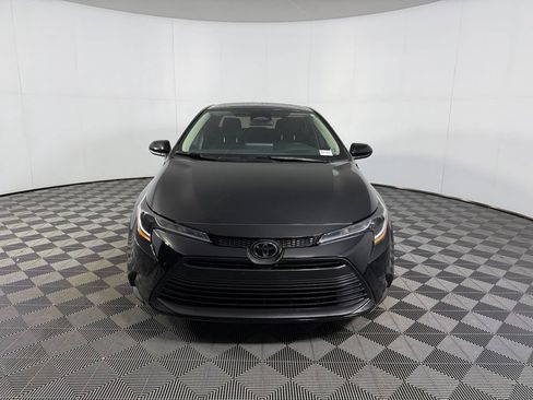 Used 2026 Toyota Corolla LE FWD image 3