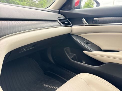 Used 2021 Honda Accord EX-L image 18