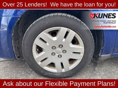 Used 2013 Dodge Avenger SE image 15