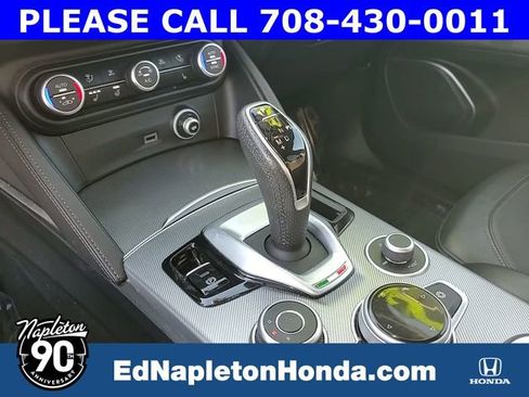 Used 2022 Alfa Romeo Stelvio Veloce image 25