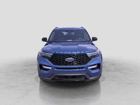 Used 2023 Ford Explorer ST-Line AWD/4WD image 3